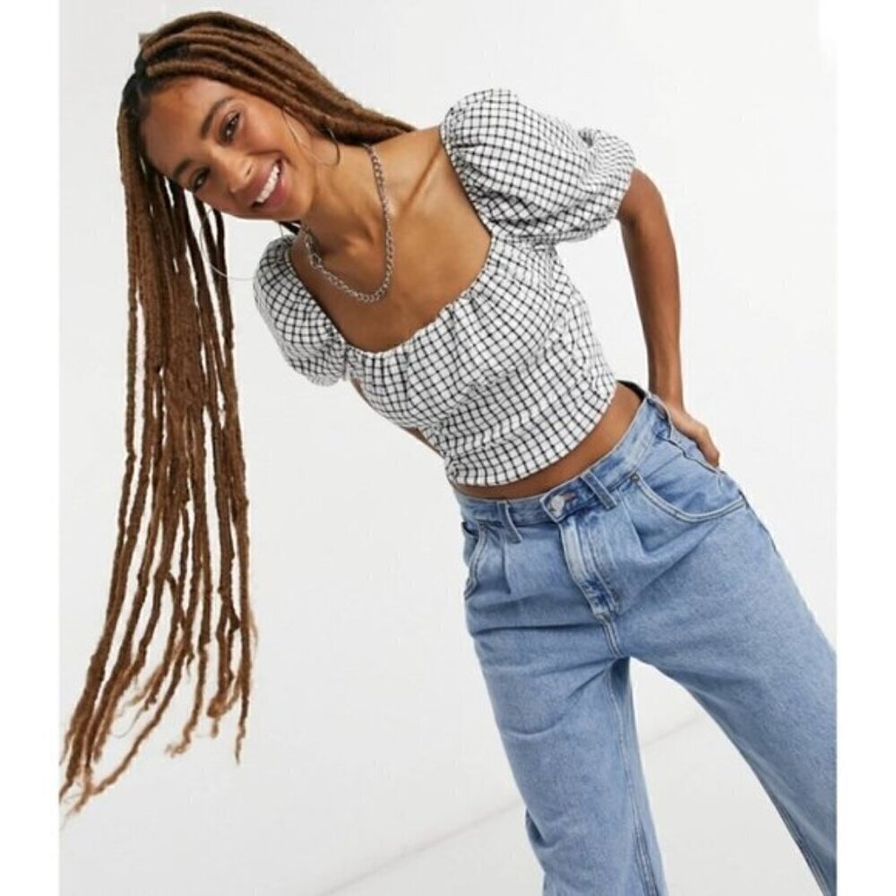 NWT BERSHKA Black and white plaid gingham puff sleeve ruched crop top